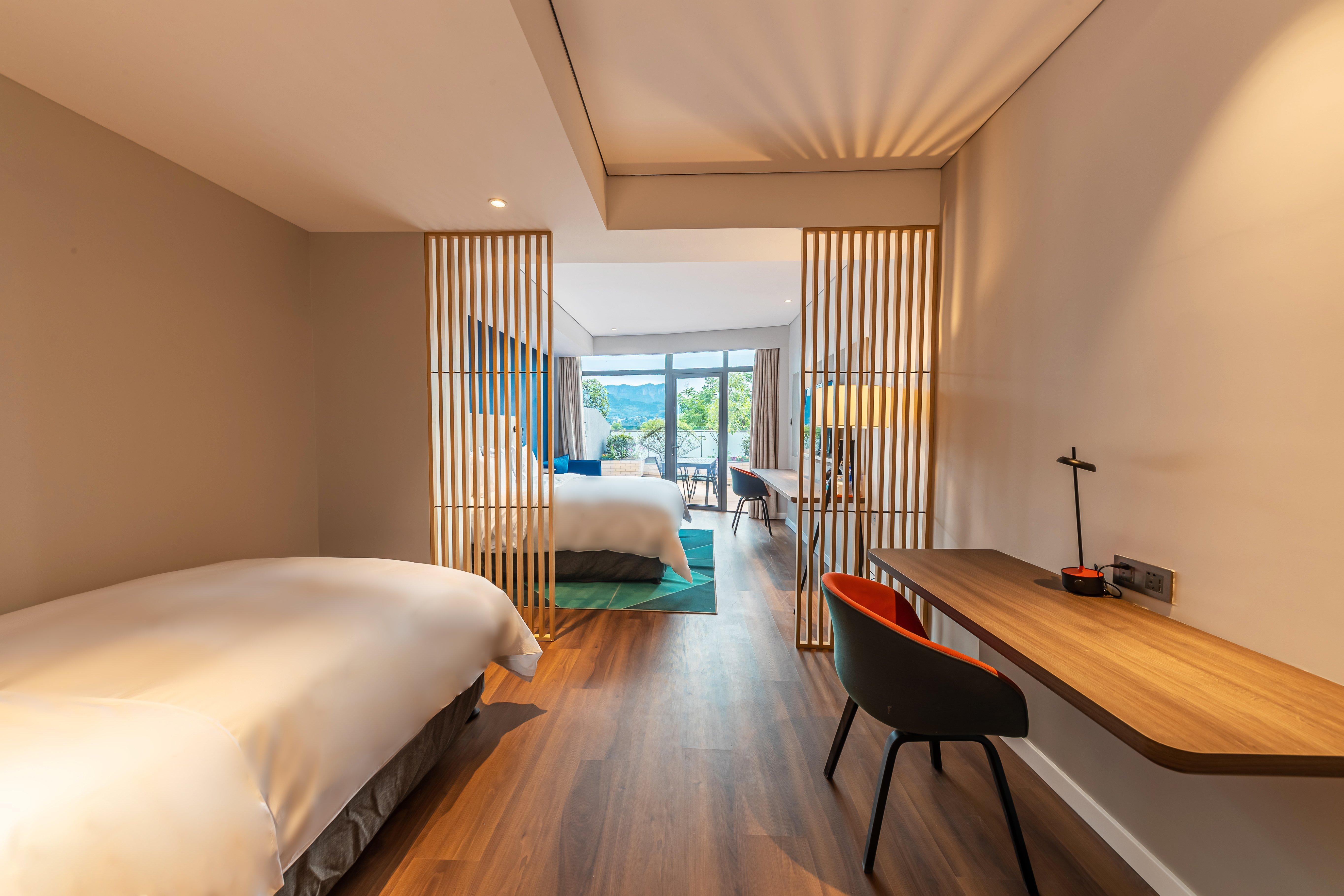 Holiday Inn Express Yichang Riverside By Ihg Exterior photo